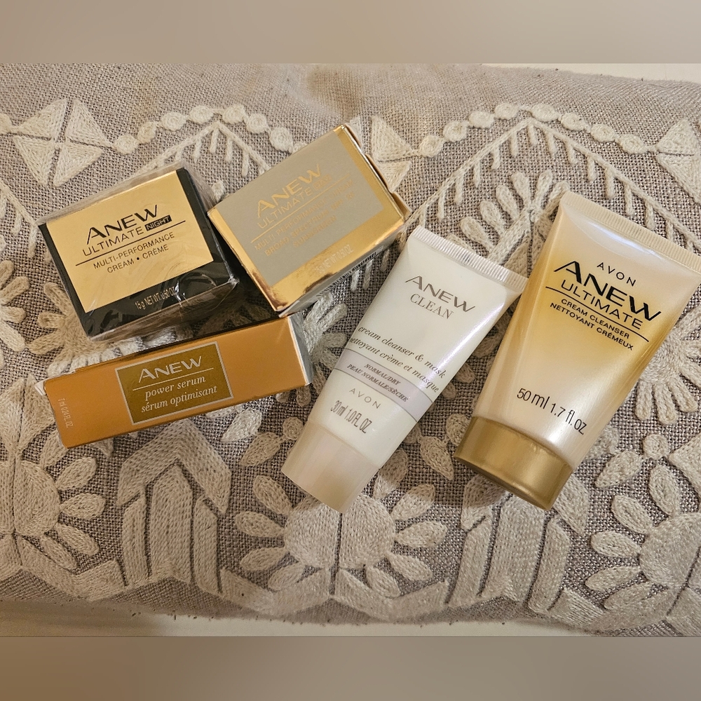 ANEW set nwt Avon